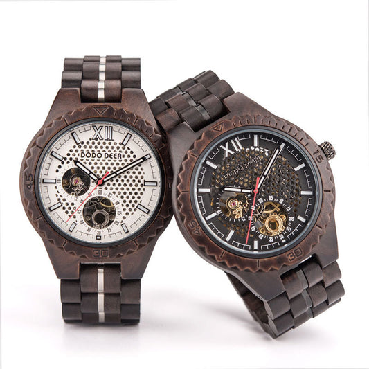 Reloj mecánico de madera para hombre.