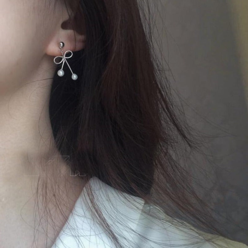 Bow Pearl Earrings