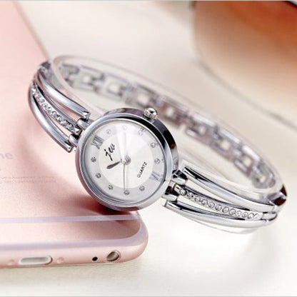 Round Rhinestone Steel Band Watch