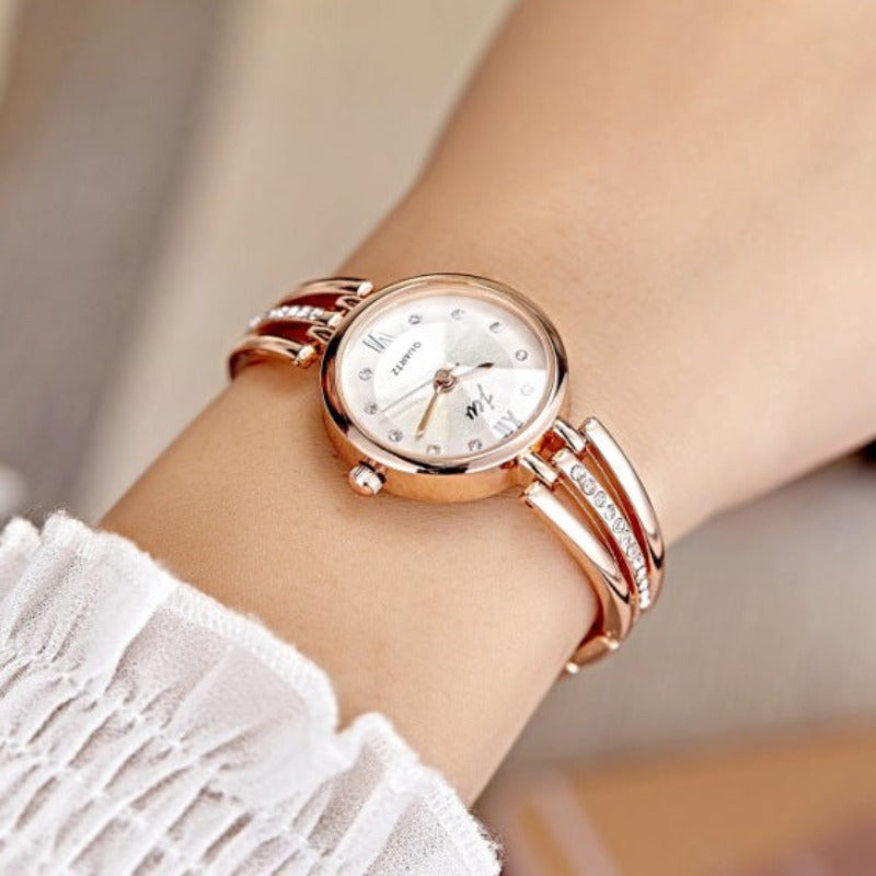 Round Rhinestone Steel Band Watch