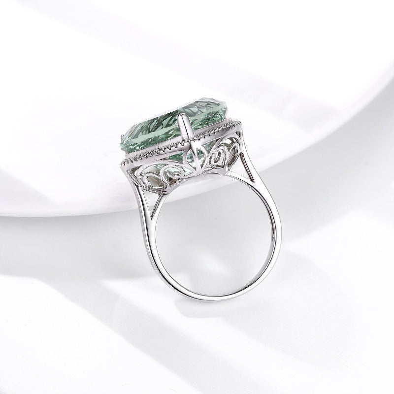 Bague en cristal vert naturel