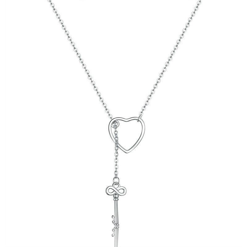 Collier En Forme De Coeur Et Clé