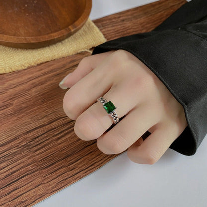 Chain Emerald Ring